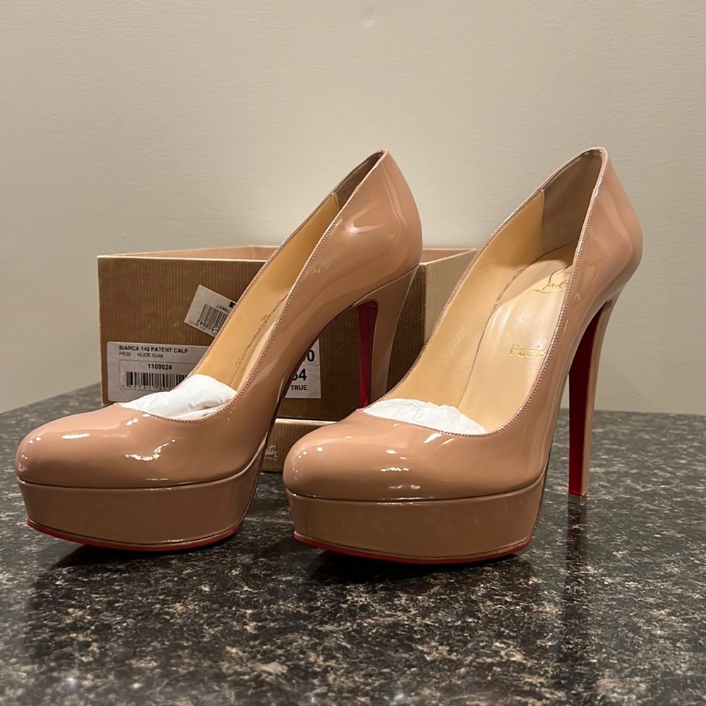 Christian Louboutin Nude Bianca